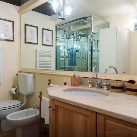 La Torretta Di Via Tassis * ברגמו