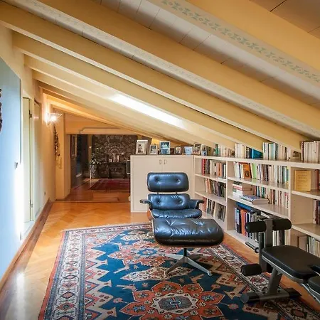 Bed & Breakfast La Torretta Di Via Tassis